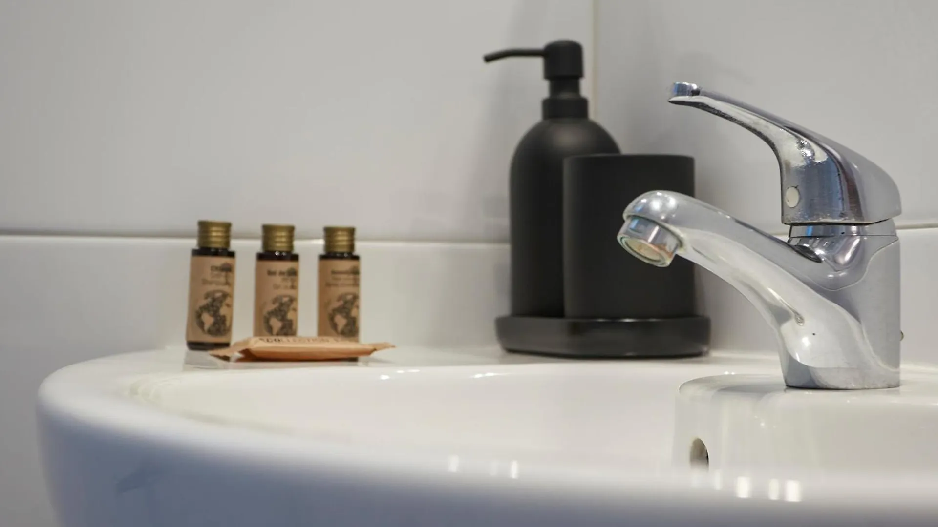61Par1014- Magnifico Apartamento Recientemente Decorado En Poble Sec Barcelona Apartment